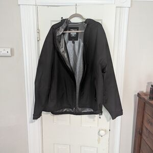 Swiss Tech Men's Black and Gray Hooded Raincoat